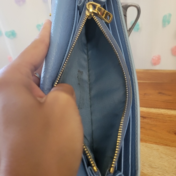 Authentic Miu Miu Two Toned Wallet - Picture 9 of 16